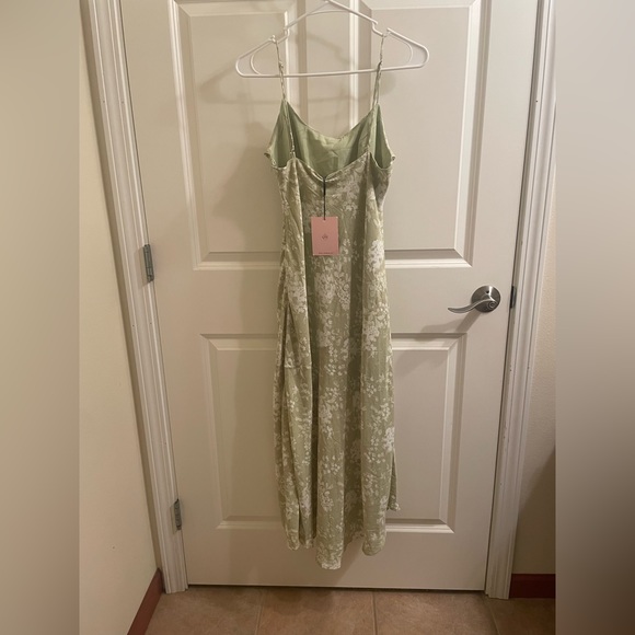 NWT Hello Molly Totally Wild Midi Dress Olive - Picture 3 of 3